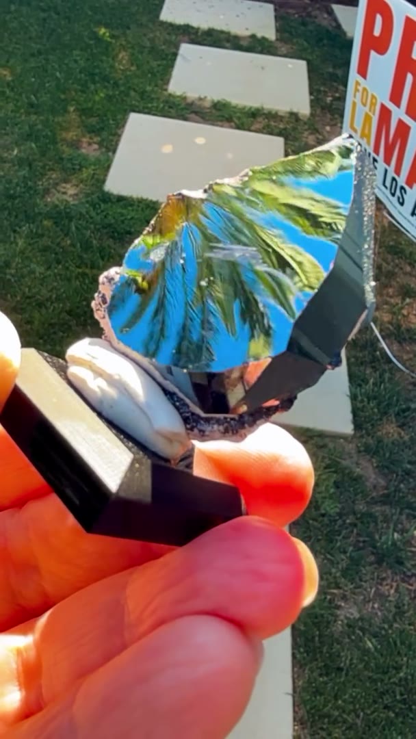 Palm trees, sunshine, and a natural mirror forged deep within the earth