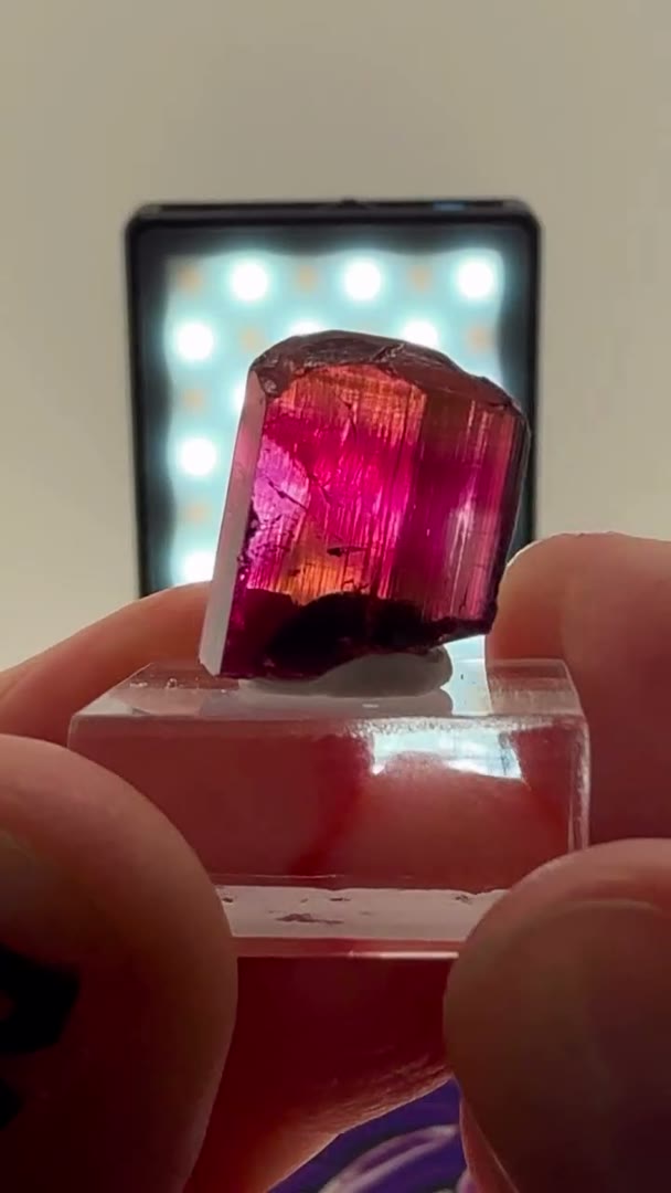 Straight GEM  from the legendary Cranberry Pocket of the Cruzeiro Mine comes…