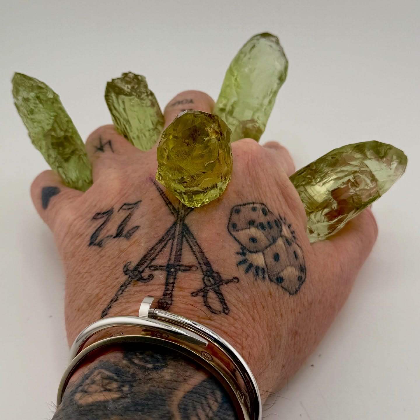 HAND OF HELIOS