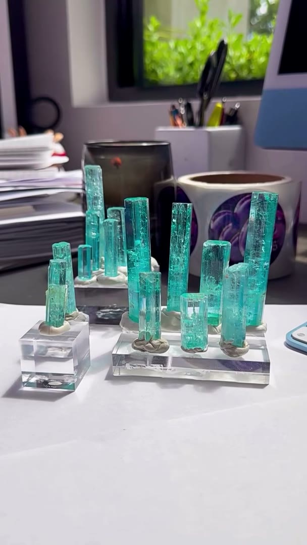 DESK SESSION… EMERALD ENERGY IN MOTION