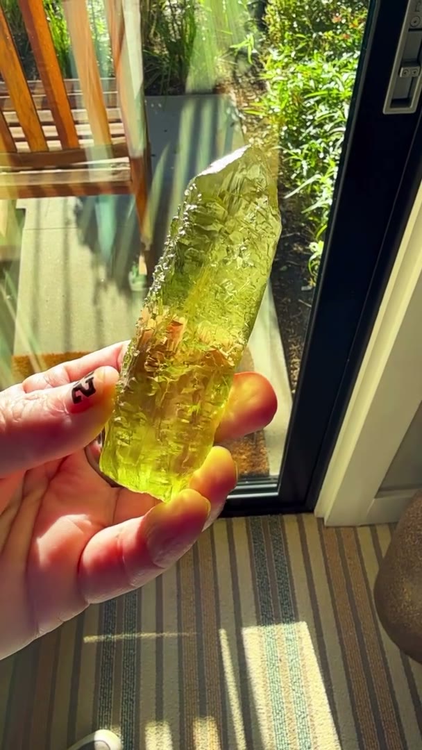Sunlight sessions with this next-level Ukrainian Heliodor