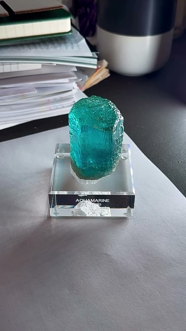Desk-side appreciation for one of the rarest aquamarines I’ve had the…